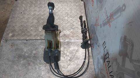 Foto 4ª: Palanca de Cambio Kia Sportage EMOTION 4X2 116CV 85KW [D4FD] (2013)