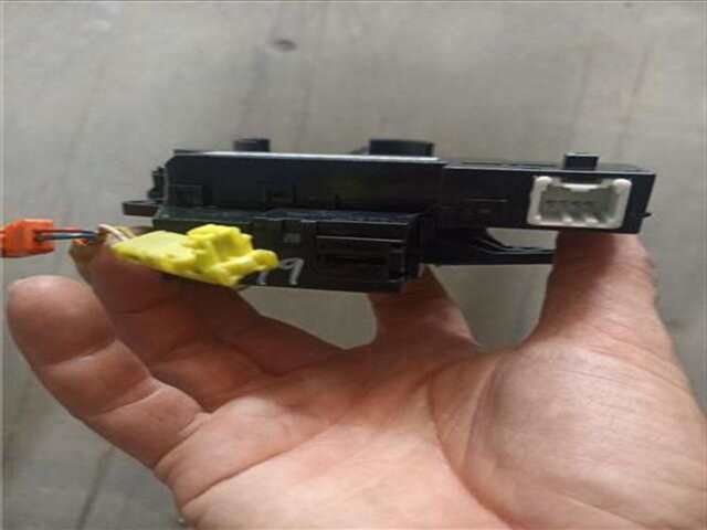 Foto 2ª: Anillo Airbag Mazda 3 1.6 DI TURBO [Y601]