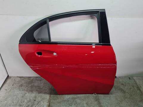 Puerta Trasera Derecha Mercedes Clase A 140 A 45 AMG 4-MATIC 176.052) 381CV 280KW