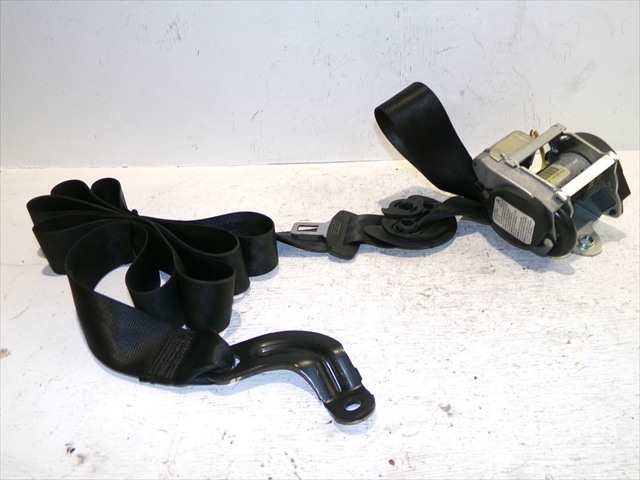 Foto 2ª: Cinturón Delantero Derecho Volkswagen Golf 1.9 TDI MODELO PLUS 2004-2009 [BKC] (2005)