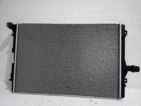 Foto 3ª: Radiador Motor Volkswagen Passat ADVANCE BLUEMOTION 105CV [CAYC] (2010)