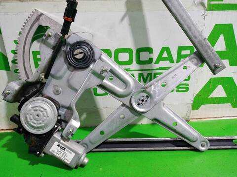 Foto 2ª: Elevalunas Manual Trasero Izquierdo Kia Sorento 2.5 CRDI 170CV [D4CB] (2002)