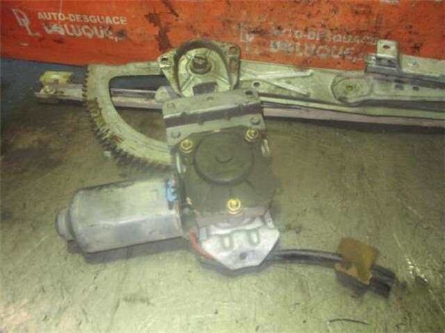 Foto 3ª: Elevalunas Eléctrico Delantero Izquierdo Opel Frontera 2.3 TD (5JMWL4) [23 DTR]