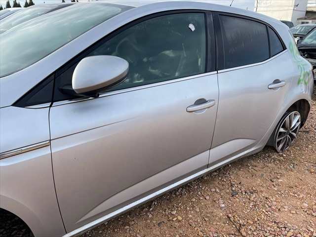 Foto 2ª: Puerta Delantera Izquierda Renault Megane 1.2 G TCe [H5F] (2017)