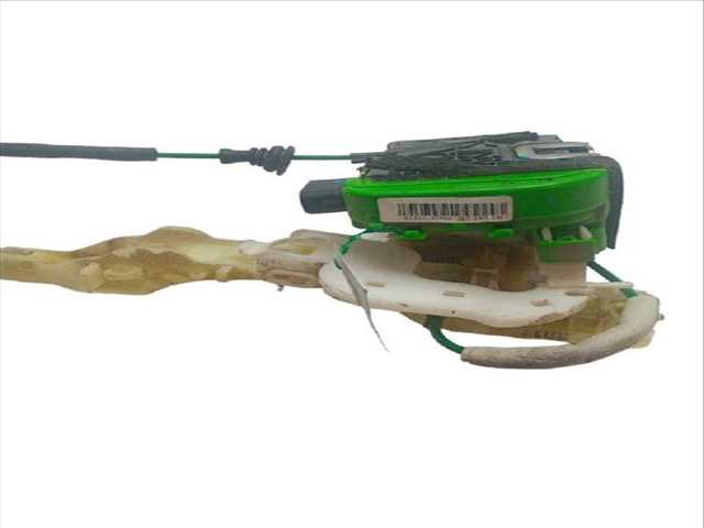 Foto 2ª: Cerradura Puerta Delantera Izquierda Hyundai i40 1.7 CRDI 141CV (2011)