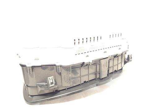 Foto 4ª: Cuadro de Instrumentos Volvo V40 D2 HATCHBACK 114CV 84KW [D4162T] (2013)