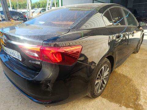 Foto 2ª: Paragolpes Trasero Toyota Avensis N47C20A (2015)