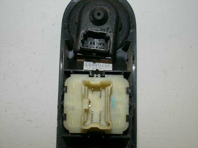 Foto 4ª: Botonera Elevalunas Renault Clio 1.5 DCI CLIO IV 2013-2016 [K9KC6] (2014)