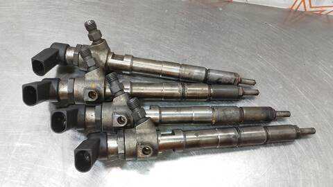 Foto 4ª: Inyectores Volkswagen Golf ADVANCE 105CV 77KW [CAY] (2010)