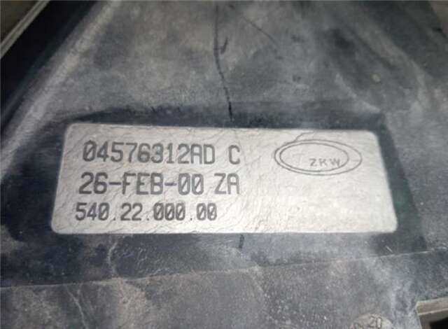 Faro Derecho Chrysler Voyager 2.5 TDIC AWD
