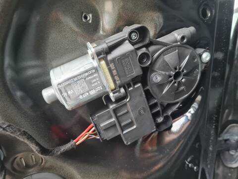 Elevalunas Manual Trasero Izquierdo Audi A1 25 TFSI BASICO 95CV 70KW