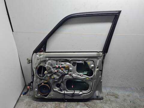Foto 4ª: Puerta Delantera Derecha Toyota Land Cruiser D4-D VX 5-PTAS.) 163CV 120KW [1KDFTV] (2001)