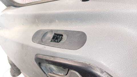 Foto 2ª: Puerta Delantera Derecha Mercedes Sprinter 310/313/316 CDI 906.131/132/133/135) 129CV 95KW CAJA ABIERTA [651955] (2011)
