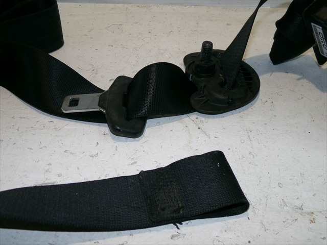 Foto 3ª: Cinturón Delantero Izquierdo Bmw Serie 1 116 2.0 D E81,COUPE 2004-2013 [N47D20A] (2009)