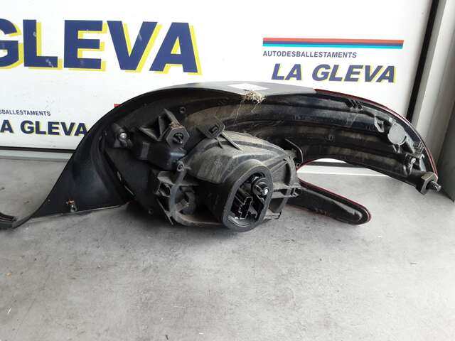 Foto 2ª: Piloto Trasero Izquierdo Peugeot 208 1.2 12V82CV 0CV [HMZ] (2015)