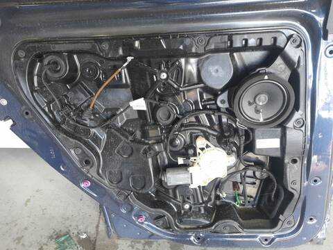 Elevalunas Manual Trasero Izquierdo Mercedes Clase C 160 C 300 DE 206.208) 197CV 145KW