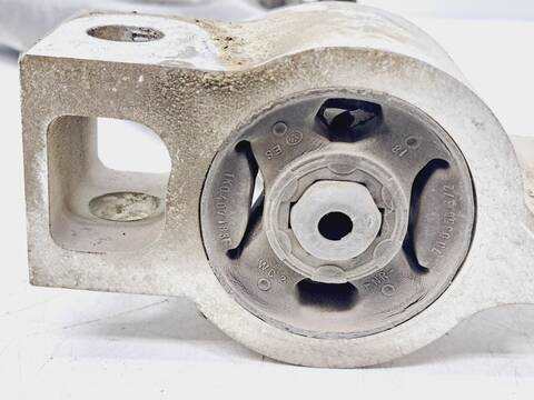 Foto 3ª: Brazo Suspension Delantero Izquierdo Volkswagen Touran 1.6 TDI DPF 105CV 77KW [CAY] (2015)
