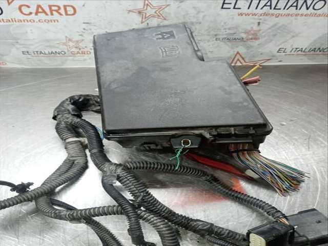 Foto 3ª: Caja Reles Fusibles Ford Focus TITANIUM 125CV 92KW [M1DD] (2015)