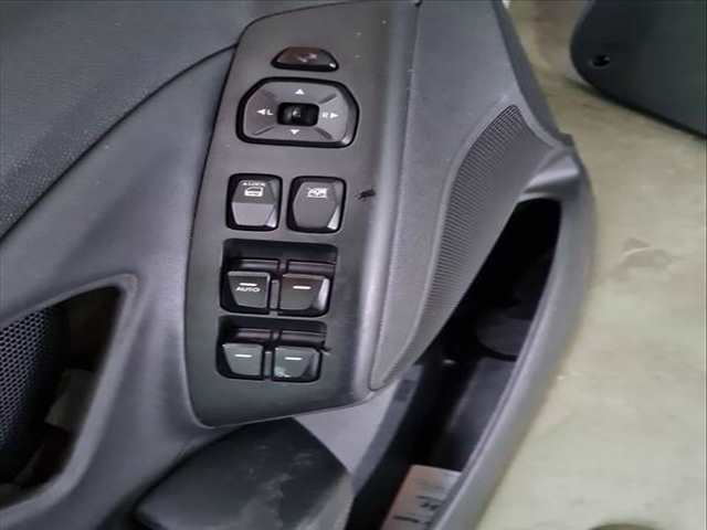 Botonera Elevalunas Hyundai ix35 1.7 CRDI 116CV 85KW