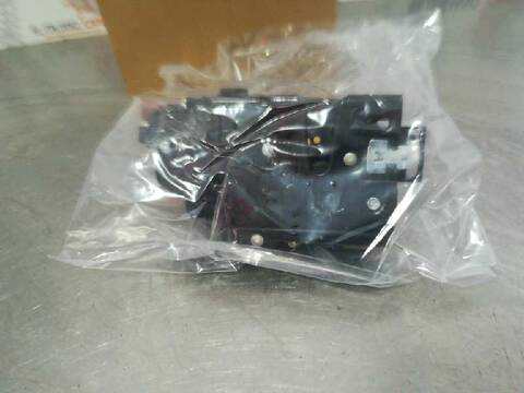 Cerradura Puerta Trasera Izquierda Volkswagen Golf 102CV 75KW