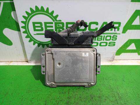 Centralita Motor ECU Opel Zafira 1.9 CDTI 120CV