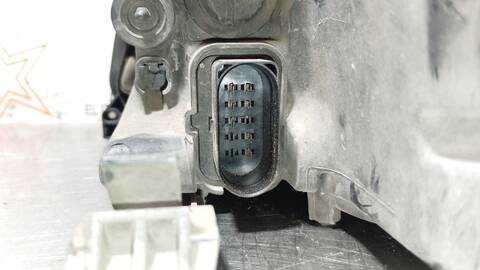 Foto 3ª: Faro Derecho Ford Focus ECONETIC 109CV 80KW [G8DB] (2008)