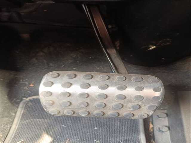 Pedal Freno Mercedes Clase G 230 OM642961 AUT.