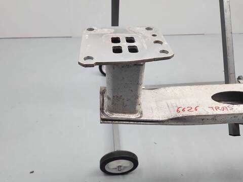 Foto 4ª: Refuerzo Paragolpes Trasero Peugeot Expert PREMIUM LONG 102CV 75KW FURGON [YH01] (2022)