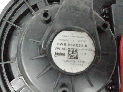 Foto 4ª: Calefacción Volkswagen Golf 2.0 TDI 116CV 85KW [DSUD,DXRC,DTRB,DTRD] (2022)