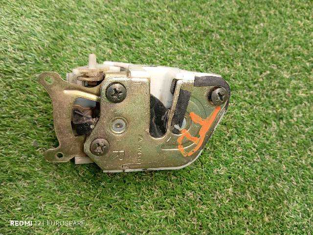 Cerradura Puerta Trasera Derecha Mitsubishi L200 2.5 D 4P CAJA ABIERTA