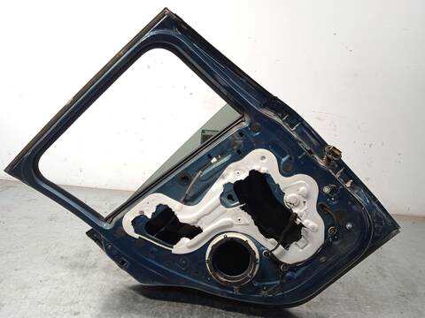 Foto 4ª: Puerta Trasera Izquierda Peugeot 2008 1.2 PURETECH 82 82CV 61KW [HMR (EB2FA)] (2019)