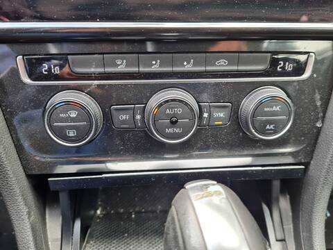 Foto 4ª: Mando Climatizador Volkswagen Golf ADVANCE 116CV 85KW [DDYA] (2018)