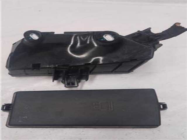 Foto 3ª: Caja Reles Fusibles Seat Ateca 1.0 ERENCE [1 0 LTR. - 85 KW TSI] 116CV