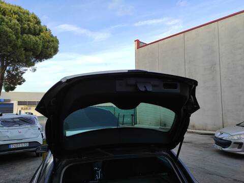 Portón Opel Astra A17DTJ