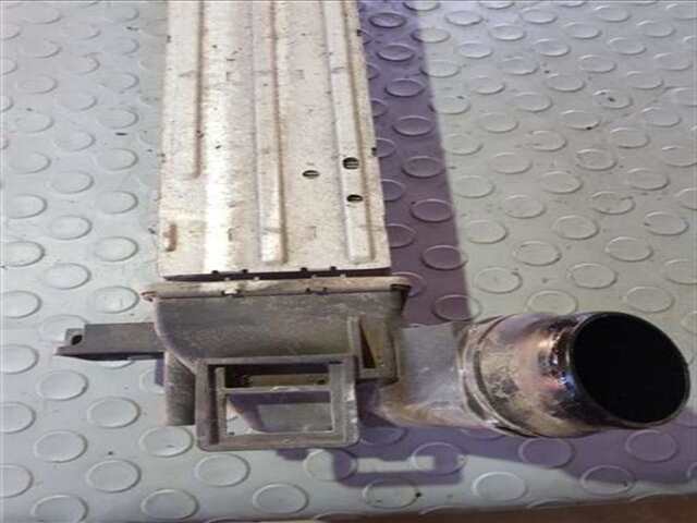 Foto 3ª: Intercooler Renault Megane 1.5 AUTHENTIQUE [1.5 LTR. - 63 KW DCI DIESEL CAT] III BERLINA 5P (2008-_)