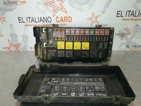 Foto 3ª: Caja Reles Fusibles Land Rover Discovery TD5 E 139CV 102KW [15P] (2003)