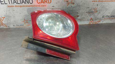 Foto 2ª: Piloto Trasero Derecho Volkswagen Passat SPORTLINE BERLINA 140CV 103KW [BKP] (2006)