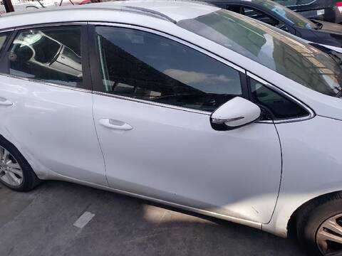 Puerta Delantera Derecha Kia Ceed 1.6 CRDI 128 SPORTSWAGON JD)