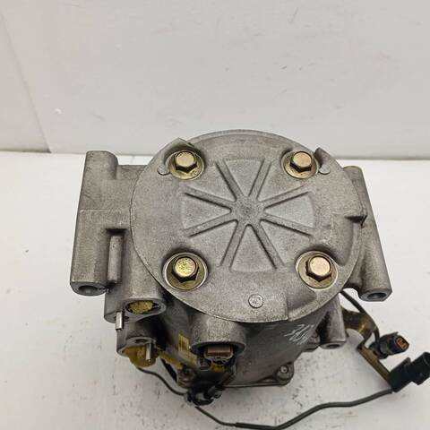 Foto 3ª: Compresor Aire Acondicionado Mitsubishi Galant 2.5 V6 24V CAT BERLINA 120KW [6A13] (2000)