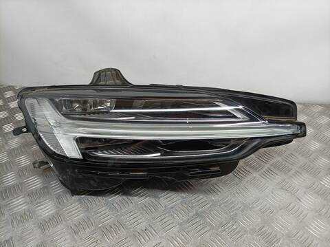 Foto 2ª: Faro Derecho Volvo V60 BASIS 150CV 110KW FAMILIAR [D4204T16] (2019)