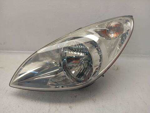 Faro Izquierdo Hyundai i20 1.2 78CV 57KW