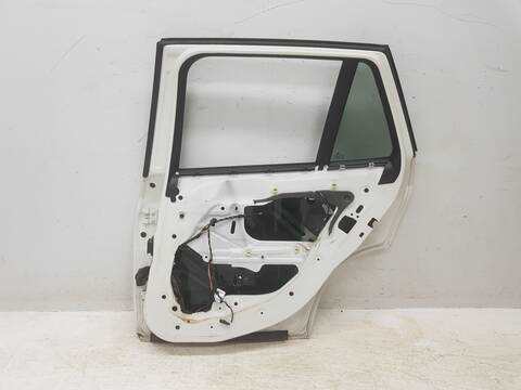 Foto 2ª: Puerta Trasera Derecha Bmw X1 SDRIVE 18D (2009)