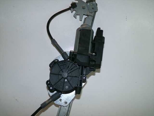 Foto 2ª: Elevalunas Eléctrico Delantero Derecho Renault Megane 1.5 DCI 2002-2008 [K9KD7] (2002)
