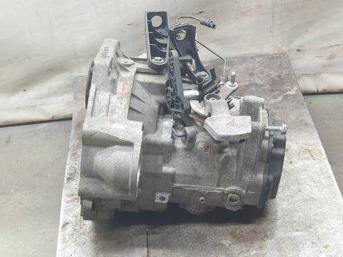 Foto 2ª: Caja Cambios Volkswagen Caddy COMFORTLINE BLUEMOTION (2010)