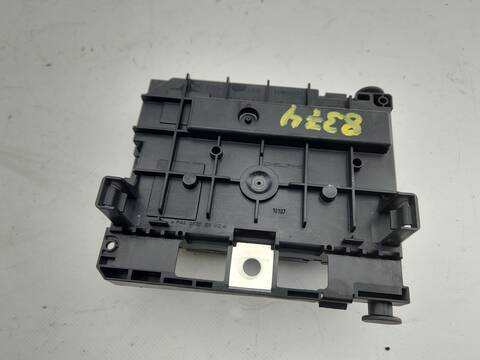 Foto 3ª: Caja Reles Fusibles Peugeot 308 1.6 16V 150CV 110KW [5FX] (2007)
