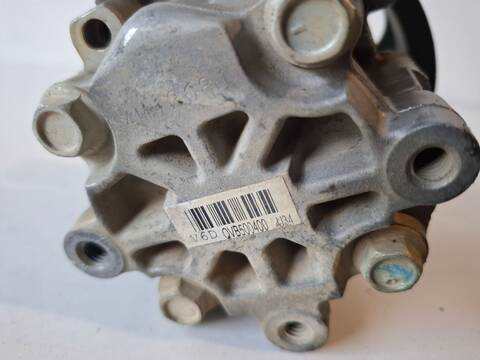 Bomba de Direccion Land Rover Discovery V6 TD HSE 190CV