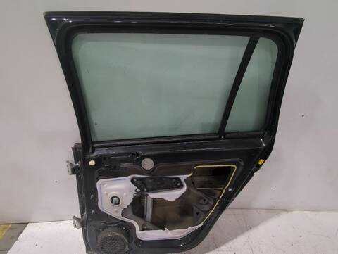 Foto 2ª: Puerta Trasera Derecha Citroen C4 1.6 HDI AUT. 109CV [9HY (DV6TED4) 9HZ (DV6TED4)] (2006)