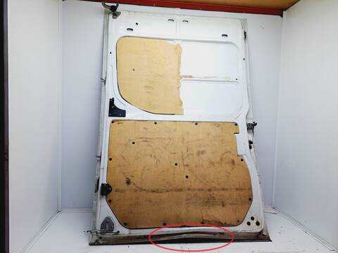 Foto 2ª: Puerta Lateral Corredera Derecha Iveco Camion D 35S12 [F1AGL411XE] (2021)