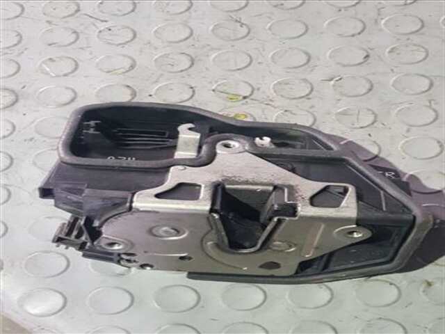 Foto 3ª: Cerradura Puerta Delantera Derecha Bmw Serie 1 114 2.0 118D [2.0 LTR. - 90 KW 16V DIESEL CAT] [M47N 204 D4]