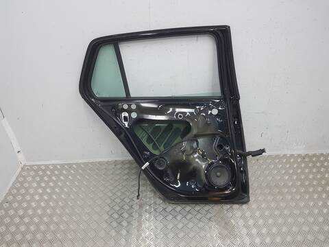 Foto 3ª: Puerta Trasera Izquierda Volkswagen Golf ADVANCE (2016)
